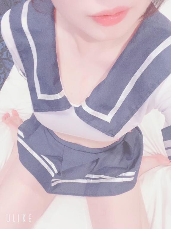 おち〇ぽ暖かいお口で温めてあげたら精〇たっぷりご褒美に❤️