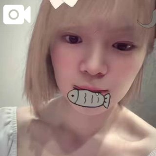 👱♀️