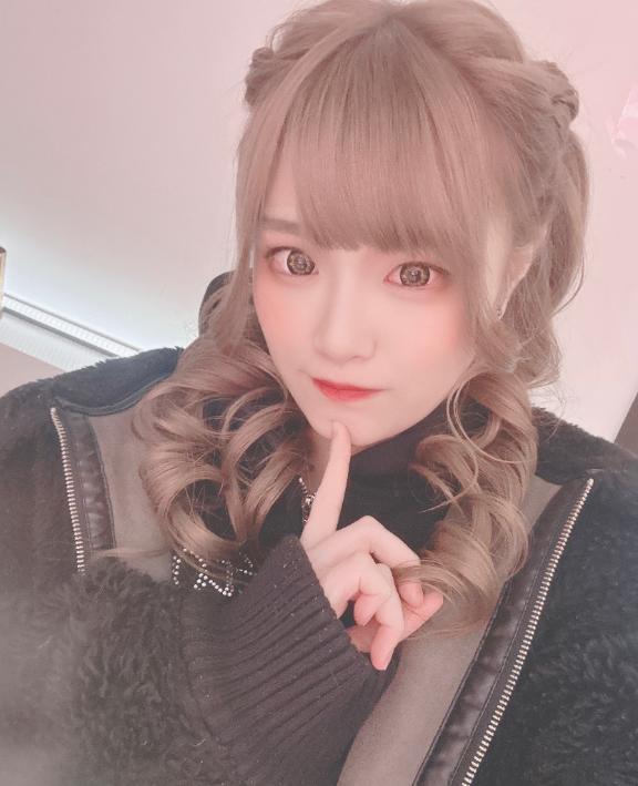 お店着きました