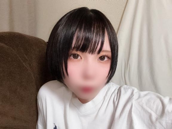 黒髪に🩷なりました